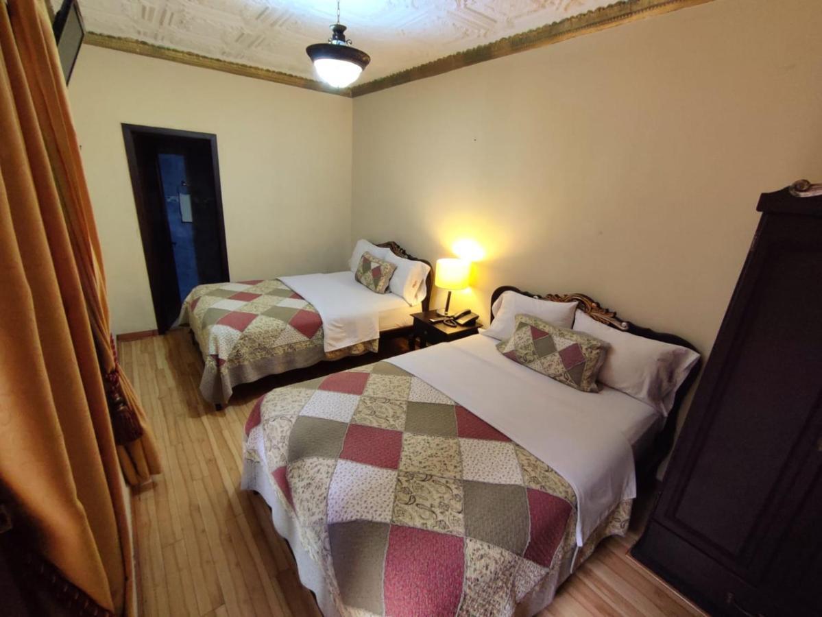Vieja Mansion Hotel 4*